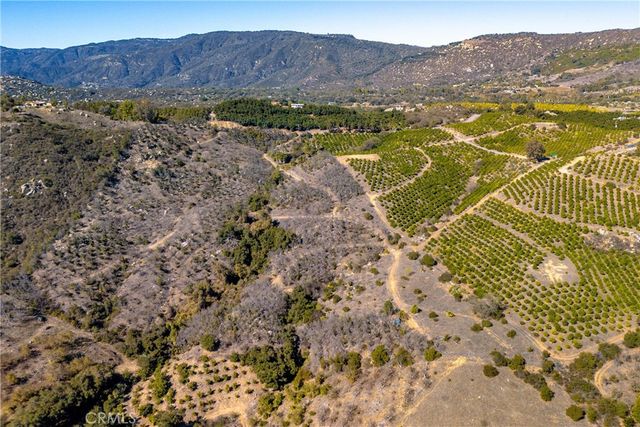 34 Los Gatos Road, Temecula, CA 92590
