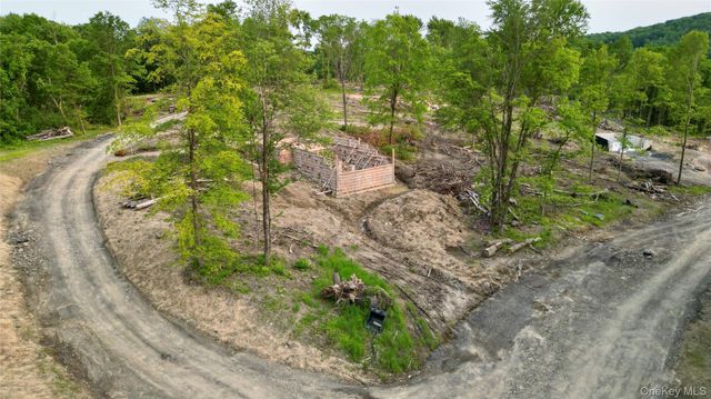 7 Tamarack Drive, Newburgh, NY 12550