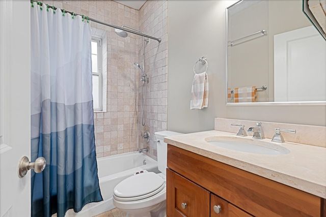 2707 N Mildred Avenue 1B, Chicago, IL 60614