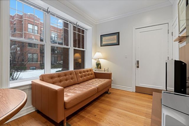 2707 N Mildred Avenue 1B, Chicago, IL 60614