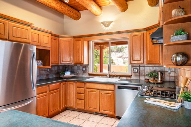 27 Las Huertas Road, Placitas, NM 87043