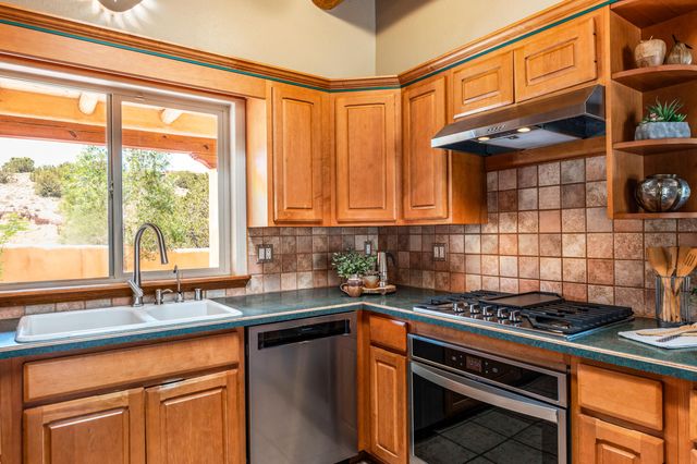 27 Las Huertas Road, Placitas, NM 87043