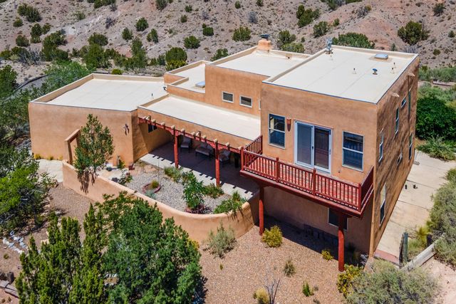 27 Las Huertas Road, Placitas, NM 87043