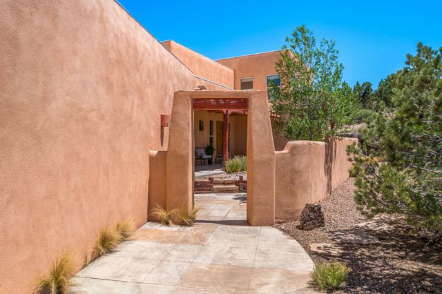 27 Las Huertas Road, Placitas, NM 87043