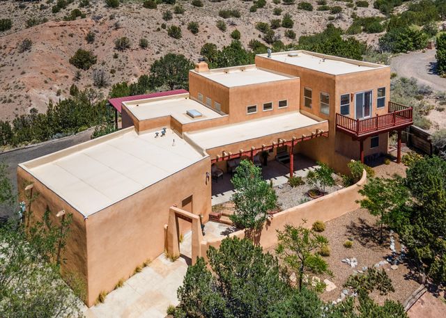 27 Las Huertas Road, Placitas, NM 87043