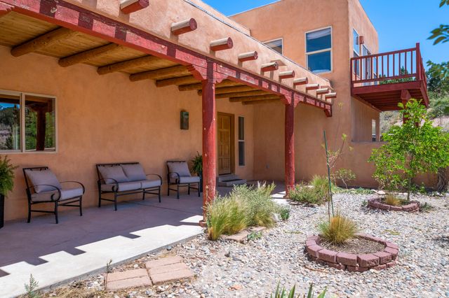 27 Las Huertas Road, Placitas, NM 87043
