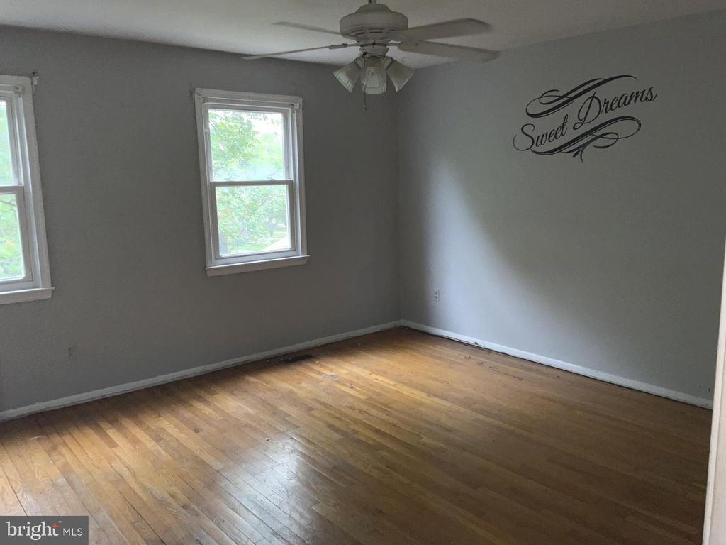 Image 10 of property listing at 37 WATKINS PARK DR #19, Upper Marlboro, MD 20774