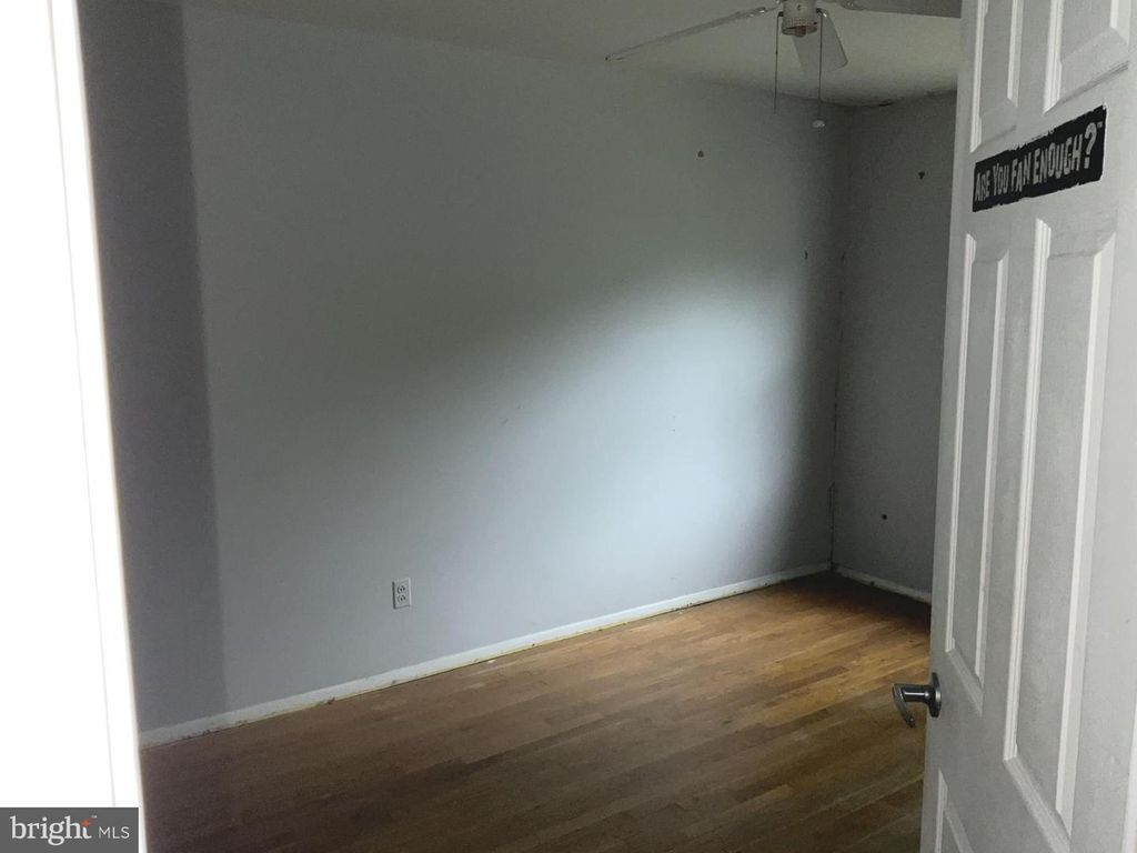 Image 12 of property listing at 37 WATKINS PARK DR #19, Upper Marlboro, MD 20774