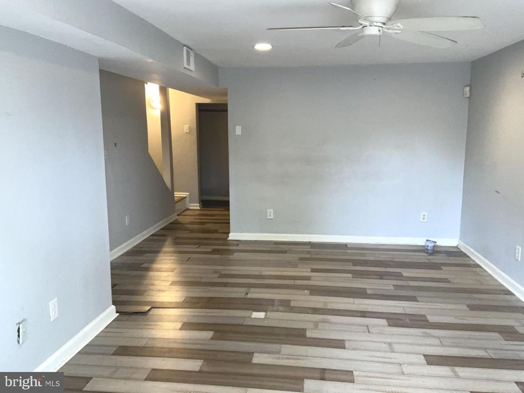 Image 14 of property listing at 37 WATKINS PARK DR #19, Upper Marlboro, MD 20774