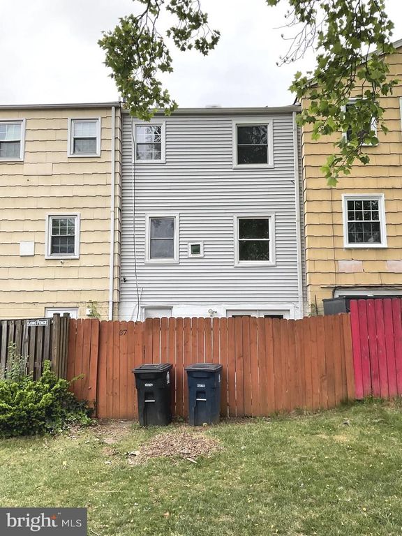 Image 17 of property listing at 37 WATKINS PARK DR #19, Upper Marlboro, MD 20774