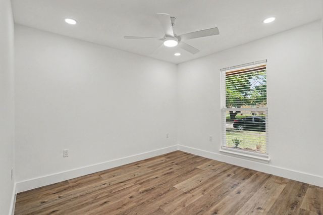 2117 Montana Trail, Grand Prairie, TX 75052