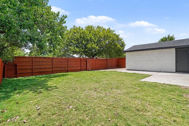 2117 Montana Trail, Grand Prairie, TX 75052