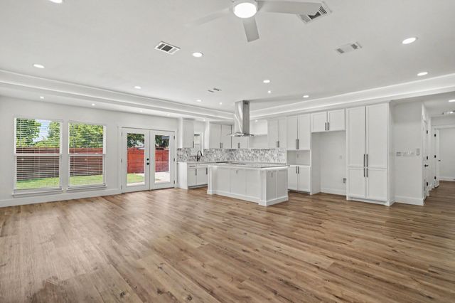 2117 Montana Trail, Grand Prairie, TX 75052