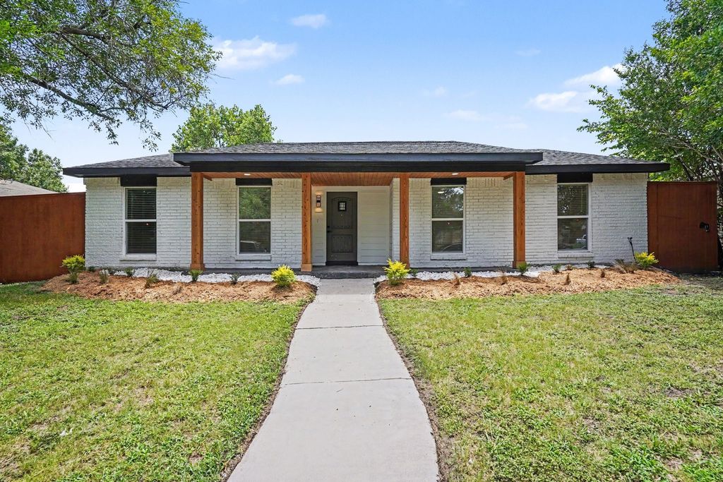 2117 Montana Trail, Grand Prairie, TX 75052