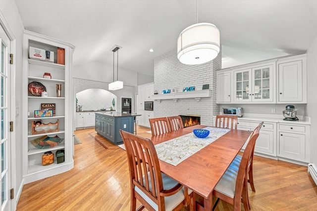 25 Laxfield Rd, Weston, MA 02493