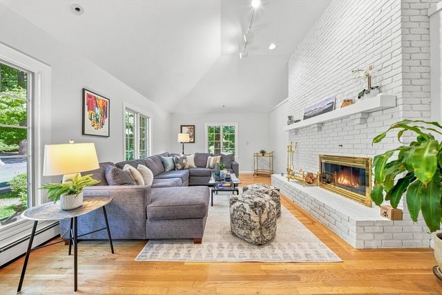 25 Laxfield Rd, Weston, MA 02493