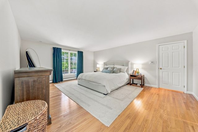 25 Laxfield Rd, Weston, MA 02493