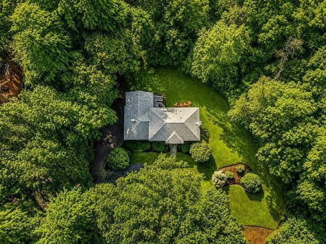 25 Laxfield Rd, Weston, MA 02493