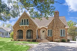 703 E Main Street, Bellville, TX 77418