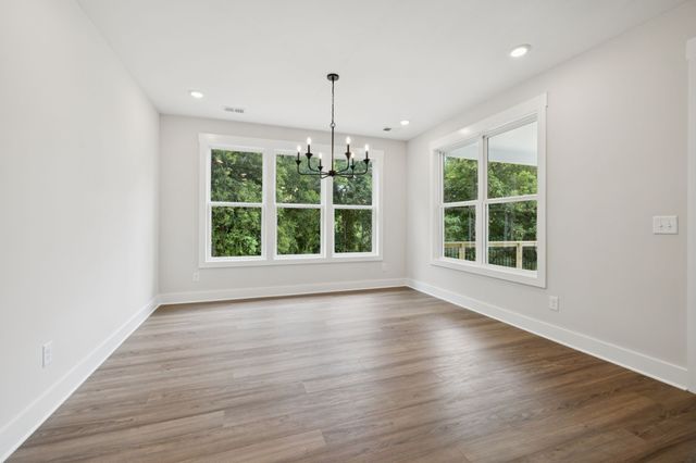 330 Thoroughbred Ln, Hartsville, TN 37074