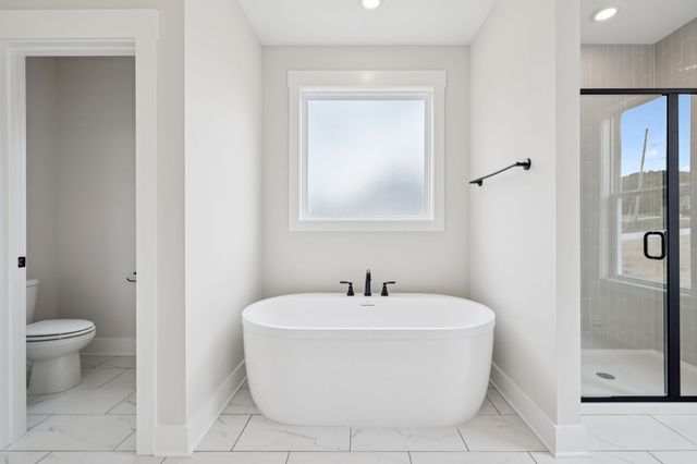 330 Thoroughbred Ln, Hartsville, TN 37074