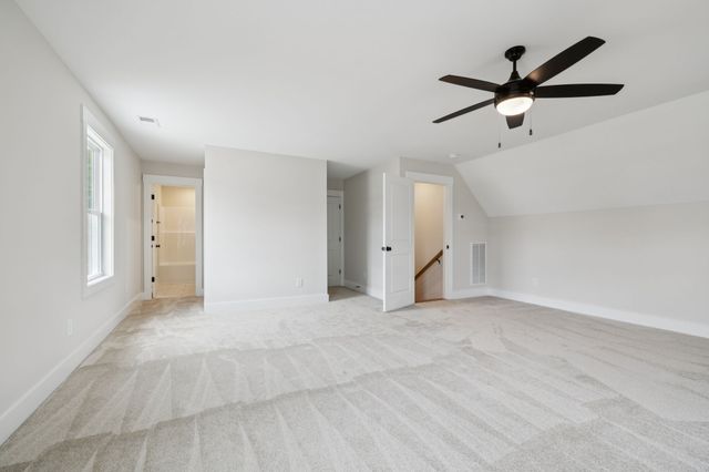 330 Thoroughbred Ln, Hartsville, TN 37074