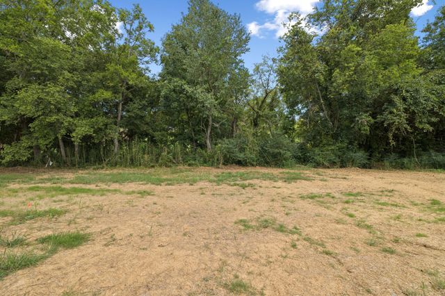 330 Thoroughbred Ln, Hartsville, TN 37074