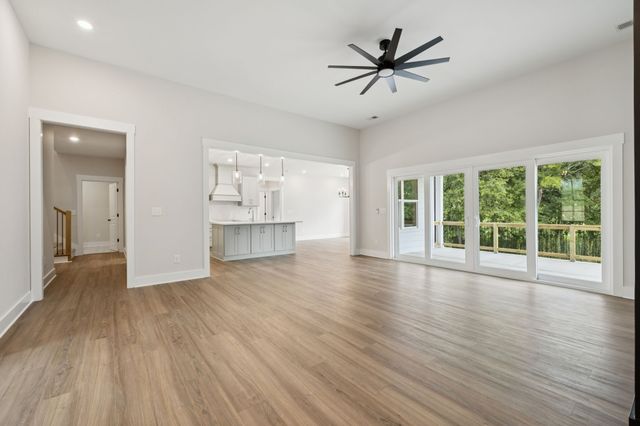 330 Thoroughbred Ln, Hartsville, TN 37074