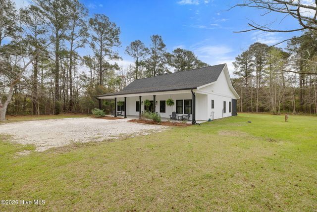 5551 Mills Trail SE, Bolivia, NC 28422