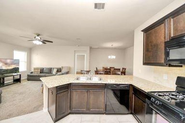 17719 Rose Summit Ln, Richmond, TX 77407