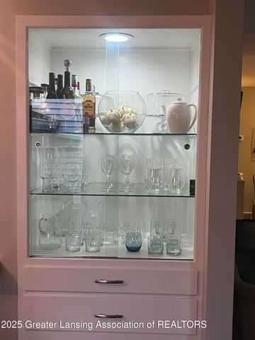 15860 Brook Road, Lansing, MI 48906