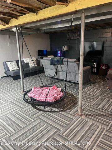 15860 Brook Road, Lansing, MI 48906