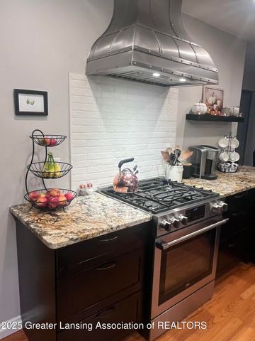 15860 Brook Road, Lansing, MI 48906