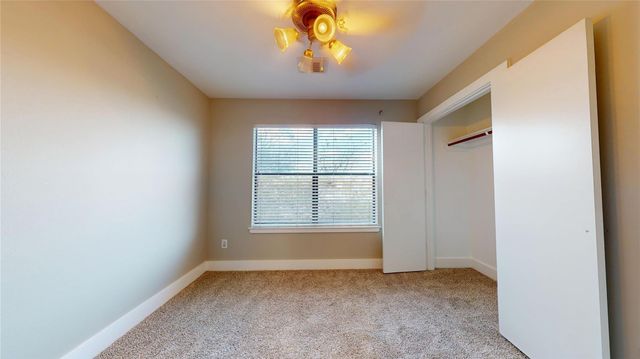 8715 Meadowcroft Drive 801, Houston, TX 77063