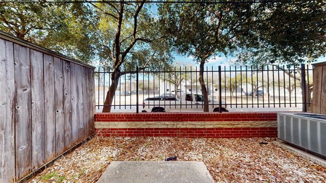 8715 Meadowcroft Drive 801, Houston, TX 77063