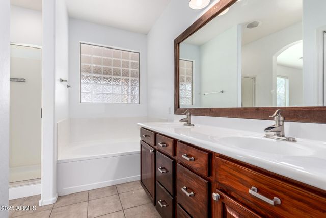 28232 N ABBY Circle, San Tan Valley, AZ 85143