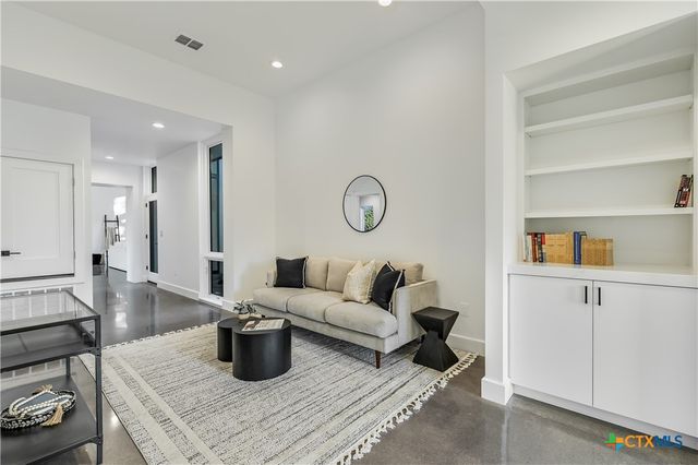 321 Tulley Court, Wimberley, TX 78676