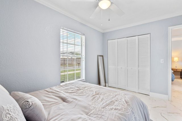 812 NW 6th Avenue, Boynton Beach, FL 33426