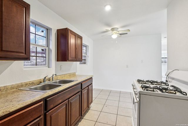 527 Morningview, San Antonio, TX 78220