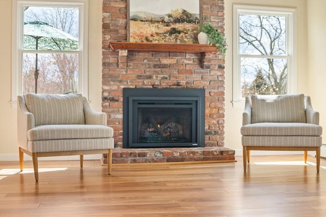 18 Robert Rd, Stow, MA 01775