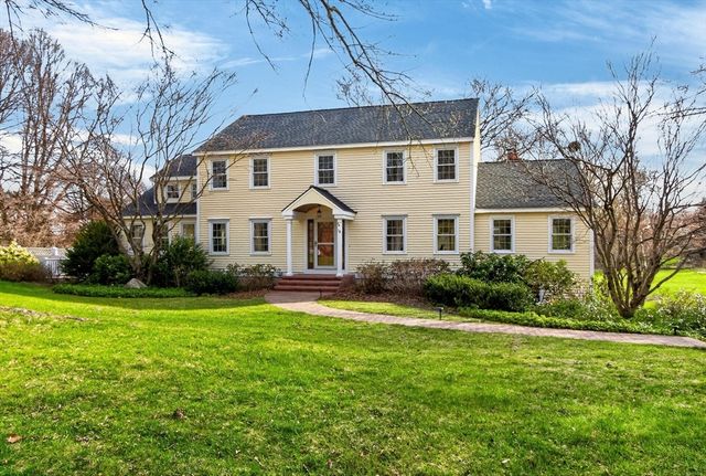 18 Robert Rd, Stow, MA 01775