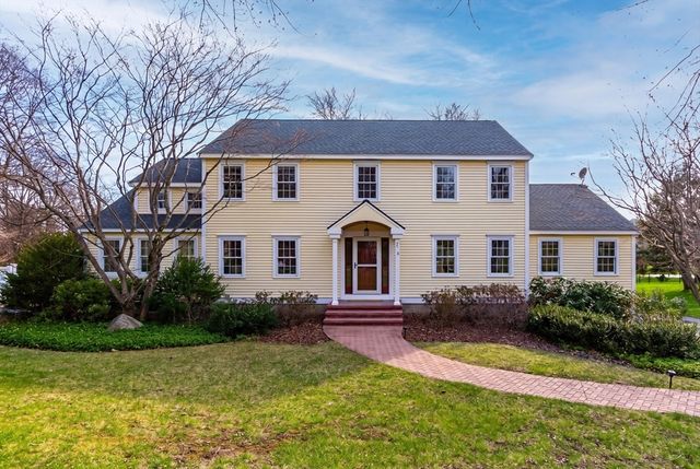 18 Robert Rd, Stow, MA 01775