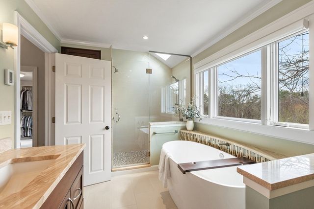 18 Robert Rd, Stow, MA 01775