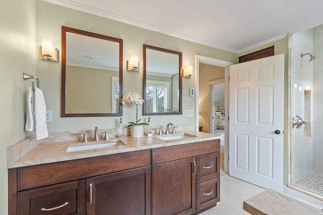 18 Robert Rd, Stow, MA 01775