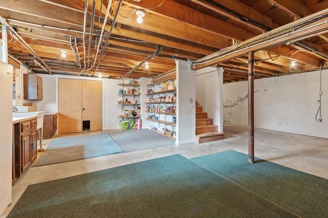 18 Robert Rd, Stow, MA 01775