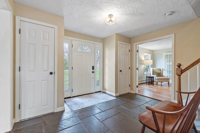 18 Robert Rd, Stow, MA 01775