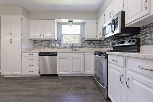 2734 W 34 Street, Millcreek, PA 16506