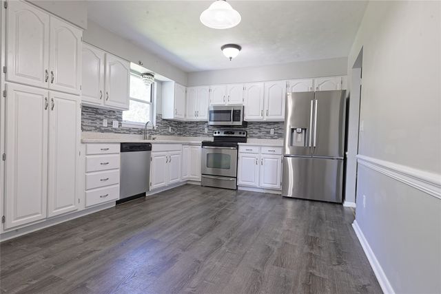 2734 W 34 Street, Millcreek, PA 16506