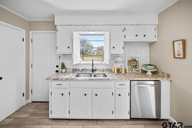 1132 N FM 17, Alba, TX 75410