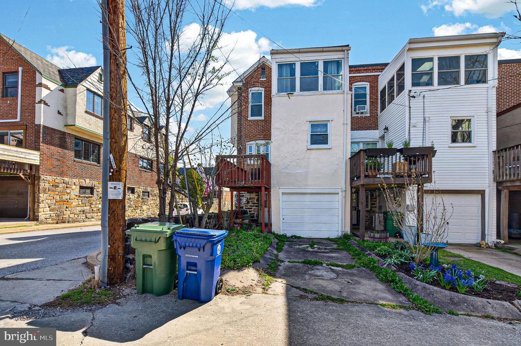 Image 25 of property listing at 3628 ELKADER RD, Baltimore, MD 21218